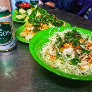 nom gia hanoi vietnam street food hole in the wall