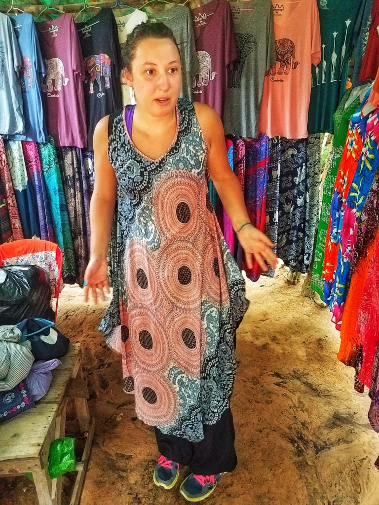 tourist shopping and bargaining at Angkor