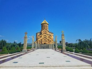 holy trinity cathedral tbilisi georgia