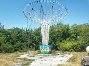 carousel swing yerevan armenia park