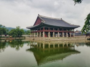 gyeonghoeru pavilion gyeongbokgung palace seoul