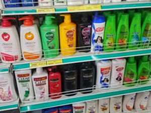 shampoo hanoi vietnam corner store