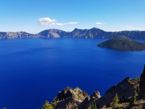 crater lake oregon natural wonders