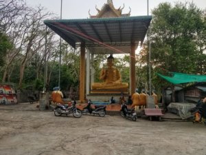 Phnom Sampov Buddha