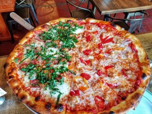 Hogans Goat Pizza Portland Oregon