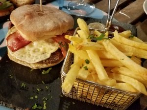 cheap delicious food Lisbon Portugal