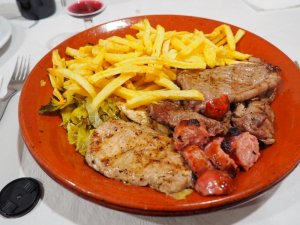 eating cheap Porto Portugal