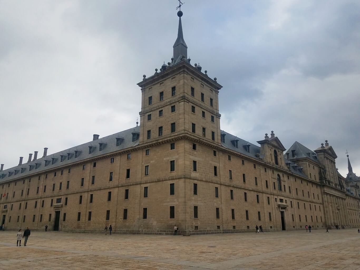 Visiting El Escorial, Spain - The Hangry Backpacker