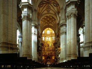 Nave inside Segovia Cathedral