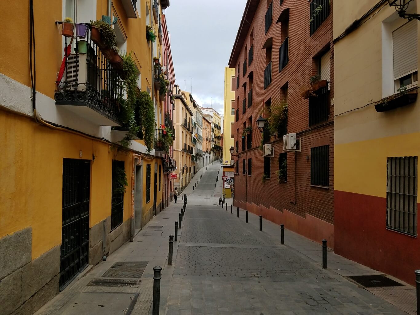 Transportation For Tourists In Madrid, Spain - The Hangry Backpacker