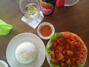 cheap food reasons to stay at a hostel in Cambodia