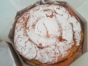 whole ensaimada Madrid dessert food
