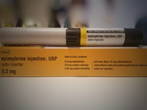 epipen for traveling with a food allergy